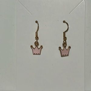 Pink crown earrings
